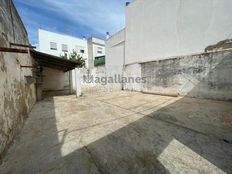 Foto f78385d4-1f7e-493d-90a3-200364411b9e. Terreno residencial solar edificable centro en Ayuntamiento-Barrio Alto Sanlúcar de Barrameda