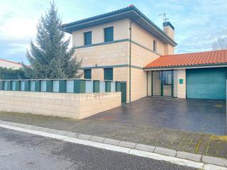 Xalet  Calle valdian. Chalet pareado en venta en valdian