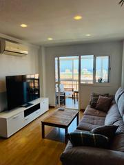 Alquiler Apartamento en Calle héroe de sostoa 194. Piso 3 dormitorios con vistas al mar