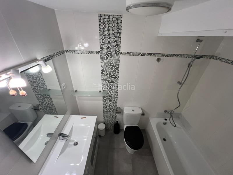 Foto 4076986d-7d6e-48e8-bbd0-532d570df65f. Alquiler piso en calle carvajal 5 piso 2 dormitorio 2 baños en Benalmádena