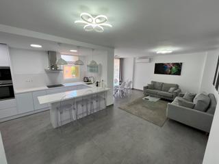 Alquiler Piso en Avenida de sorolla 37. Piso de 3 dormitorios y 2 baños