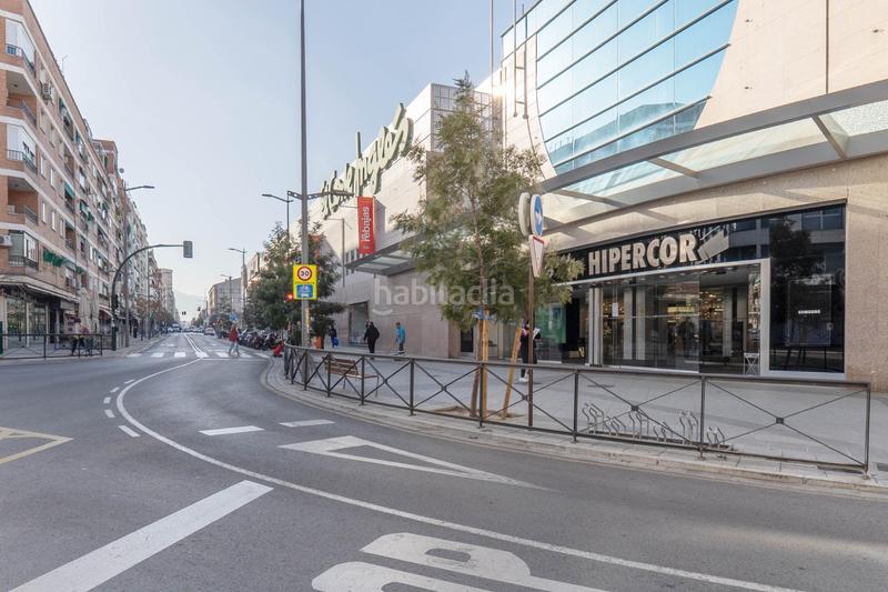 Foto fa3e575c-13c5-4002-ad3f-644dfcff0a71. Local commercial dans Camino de Ronda Granada