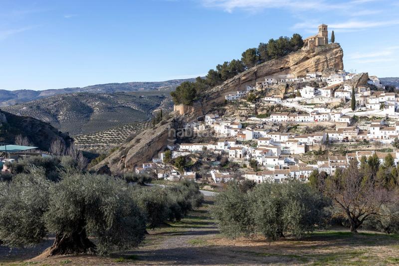 Foto 0772652d-ddd2-4067-b329-e3c7918fb2f2. Masia a Montefrío