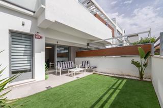 Location Appartement  Calle alfonoso laveran. Piso de alquier en armillagranada
