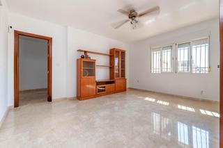 Pis  Calle doctor jimenez rueda. Piso en venta  centro atarfe