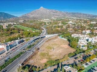 Residential Plot in Puerto Banús. Solar comercial,industrial ocio tambien puede ser  geriátrico de