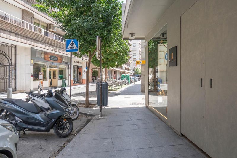 Foto 6d68f3b7-5075-4304-b803-80a206fb58f6. Piso  reformado centro en Camino de Ronda Granada