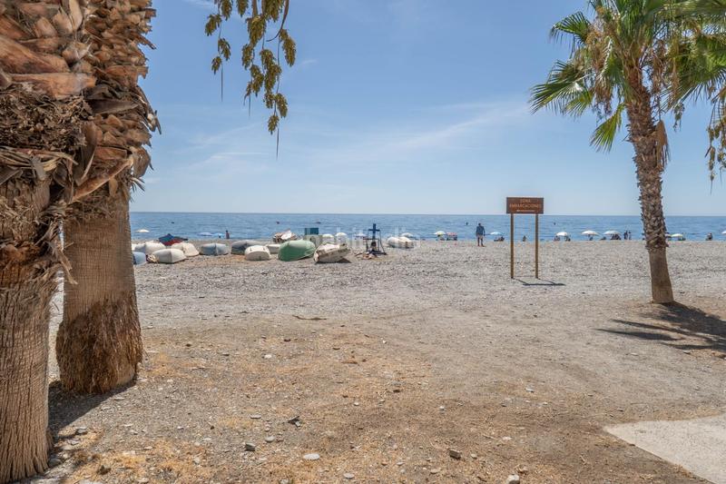 Foto 5e027c61-60fb-4b93-84a5-8a535c8f4c80. Pis amb piscina a Velilla - Velilla Taramay Almuñécar