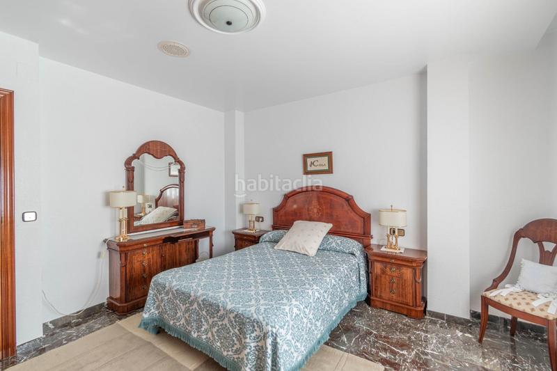 Foto 953006f1-75e4-4cd5-a4d5-bab6a8b99ff6. Casa pareada pareado granada en Jun