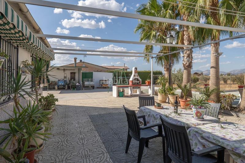 Foto f94addc0-0a4b-4427-b128-5e8880baf019. Casa a camino de la carrera s/n a Santa Fe