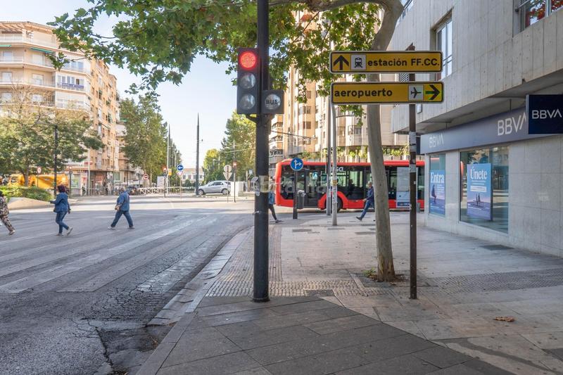 Foto fb5ae9a7-4662-441c-9c2c-d1a083de1808. Aparcament cotxe a avenida doctor oloriz 5 a Plaza de Toros Granada