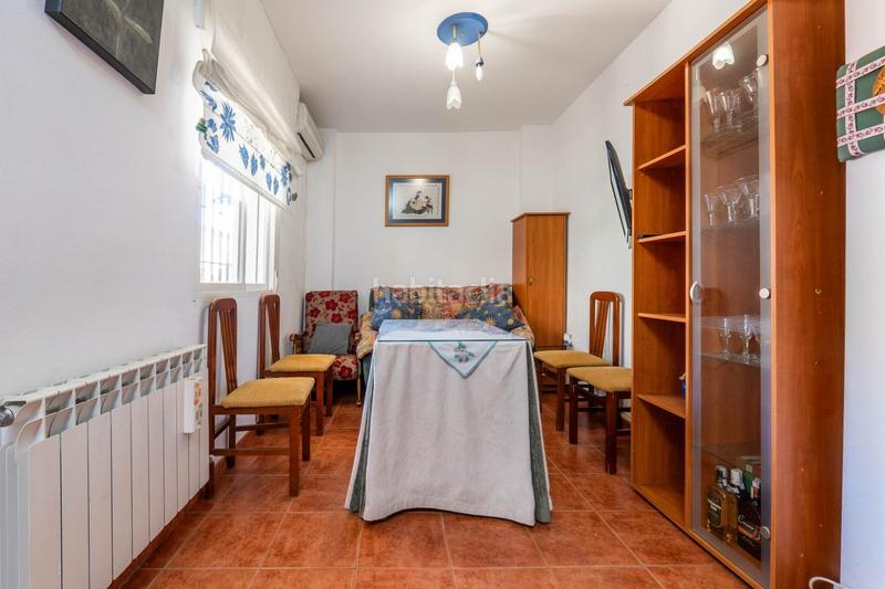 Foto b47a9ba6-59a2-4c10-9c04-7d9cab45fba4. Casa adossada amb calefacció aparcament a Ambroz Vegas del Genil