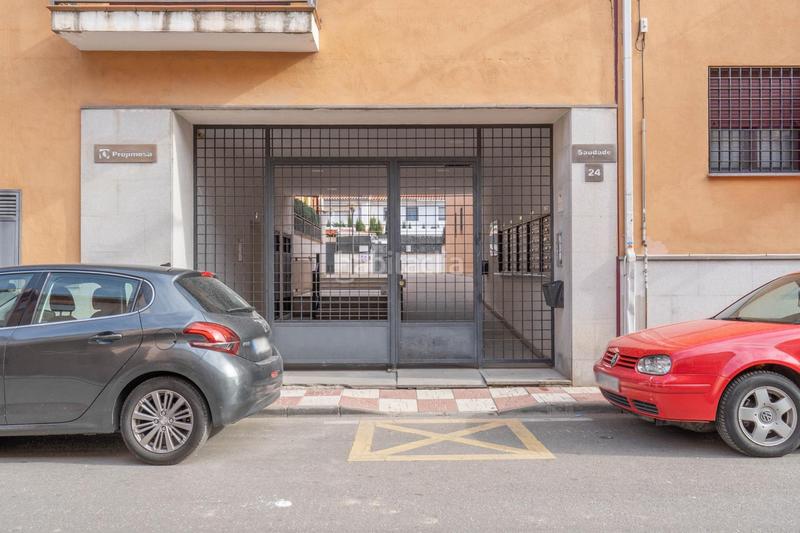 Foto 5cce8e34-1d92-4e39-ab36-7ea90d02ce38. Piso  piscina garaje trastero en Poniente Armilla