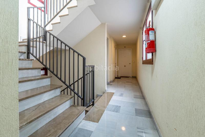 Foto a5ed6573-d8d2-44b8-a6c5-e478c2d6dff5. Piso  piscina garaje trastero en Poniente Armilla