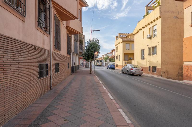 Foto a5ee478e-9b43-4630-8771-897cc381b632. Piso  piscina garaje trastero en Poniente Armilla