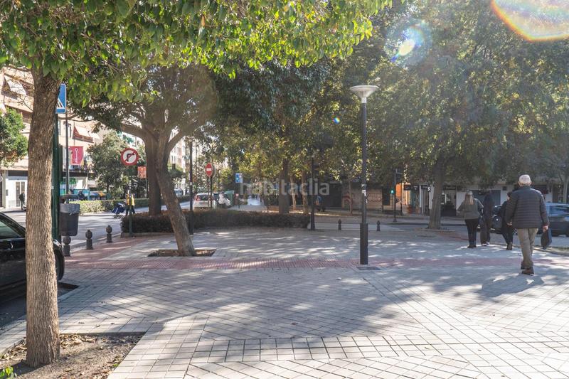 Foto f38a2f17-3fca-40f2-ba9c-f32793bb7c9c. Local commercial dans Camino de Ronda Granada