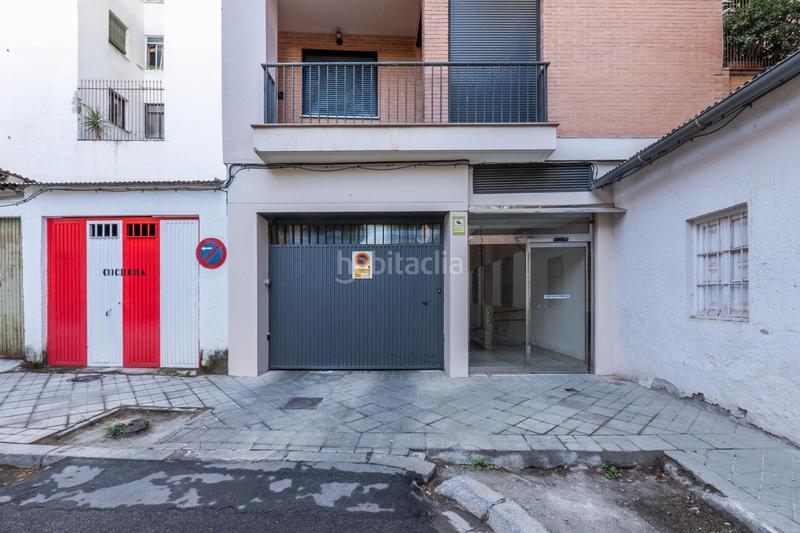 Foto f13359e6-426f-40bc-a84d-ba84788a55b7. Affitto posto auto in avenida doctor oloriz 5 in Plaza de Toros Granada