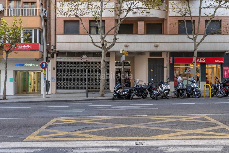 Foto 3bfeecea-9a9a-4f08-8572-59c181f1b365. Location parking voiture dans avenida doctor oloriz 5 dans Granada