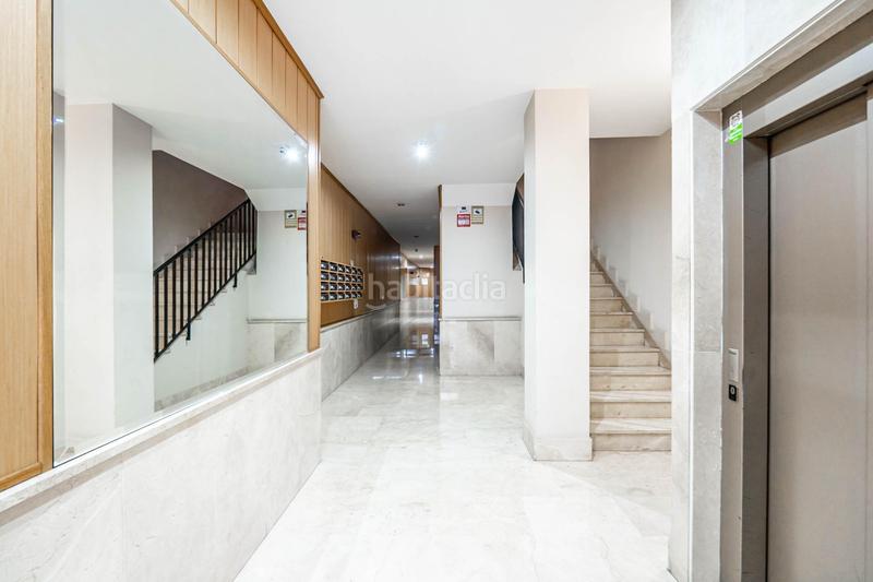 Foto 5440900c-d64d-4958-b316-0c9c6d75476b. Location parking voiture dans avenida doctor oloriz 5 dans Granada