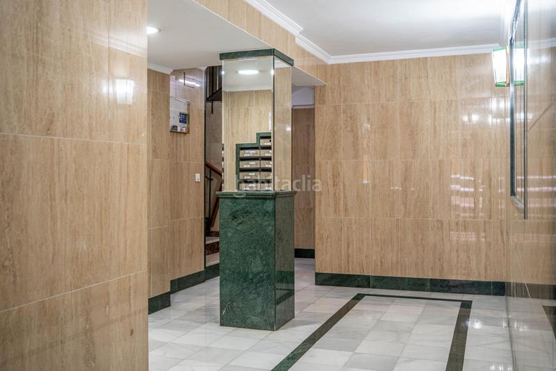 Foto 08ce182b-2126-4bb4-ab11-7115c3070e43. Pis a Pajaritos Granada