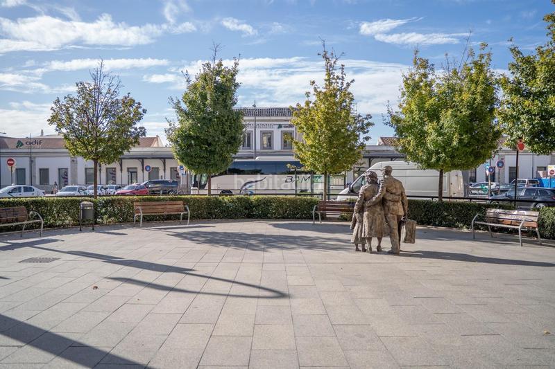 Foto dc7f4d7a-db23-429a-9c34-57493b0a1f00. Pis a Pajaritos Granada