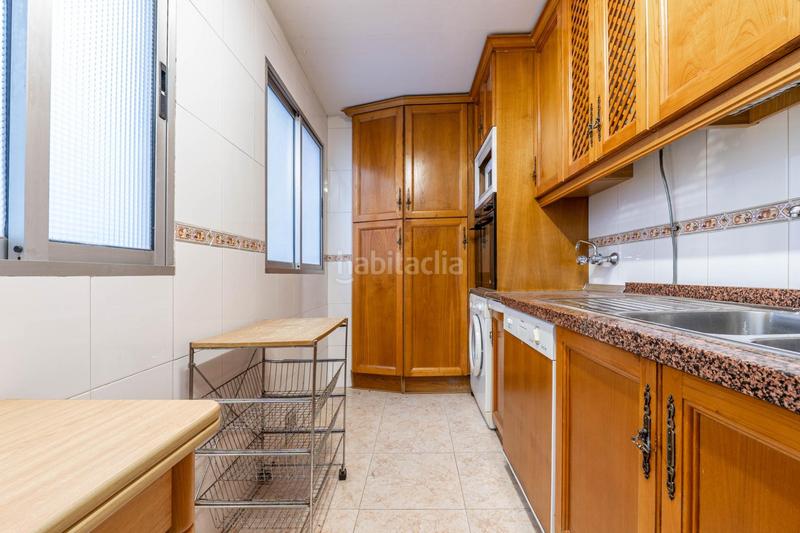 Foto edc52b07-6b23-4537-8e7c-25869071c8b3. Pis a Pajaritos Granada