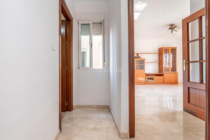 Foto efebe532-f450-49f4-8f7e-db36735b0859. Piso  en venta centro en Atarfe