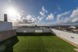 Rent Triplex in Carretera de murcia, s/n s/n. Alquiler en fantástica zona  jardín de rolando granada
