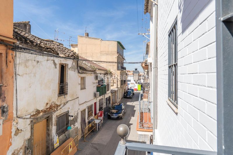 Foto 02758522-cb76-4b4f-8fb8-a6a61dcf9e1e. Casa adossada amb aparcament a Santa Fe