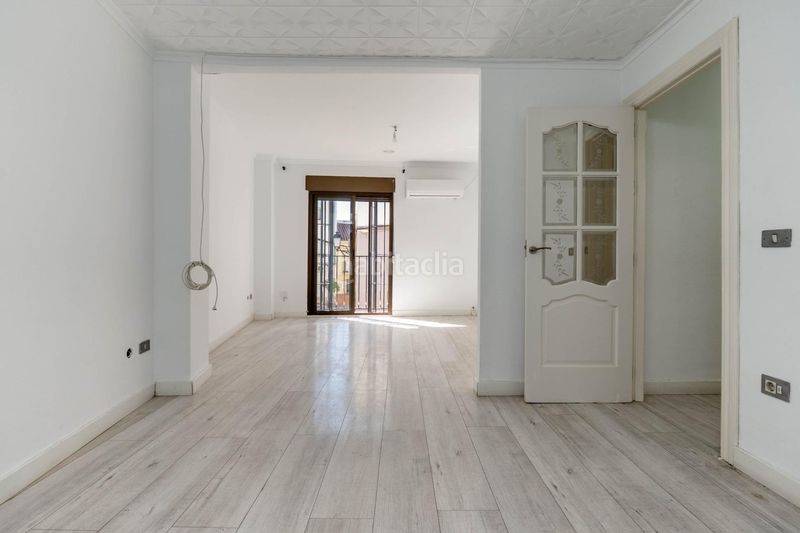 Foto 05c3a2e5-b9cd-4fab-8567-b41977845e9a. Casa adossada amb aparcament a Santa Fe