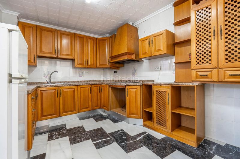 Foto 19a8ab3c-9f66-4883-af84-021316024f58. Casa adossada amb aparcament a Santa Fe