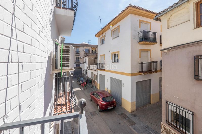 Foto 4f85f6dc-97b7-4dd1-98b4-aea6eb00f4bb. Casa adossada amb aparcament a Santa Fe