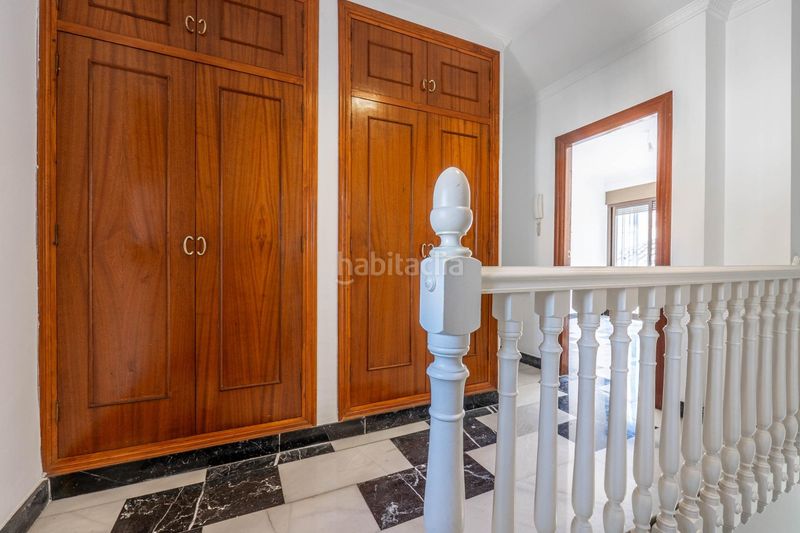 Foto e1211c22-cb0a-4caa-ae59-77c092e844cf. Casa adossada amb aparcament a Santa Fe