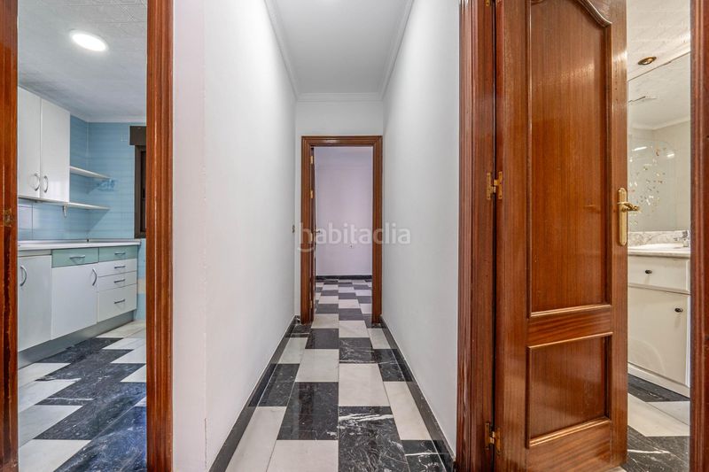 Foto f88ebf31-b335-48e4-a6c7-fd50ca91ce37. Casa adossada amb aparcament a Santa Fe