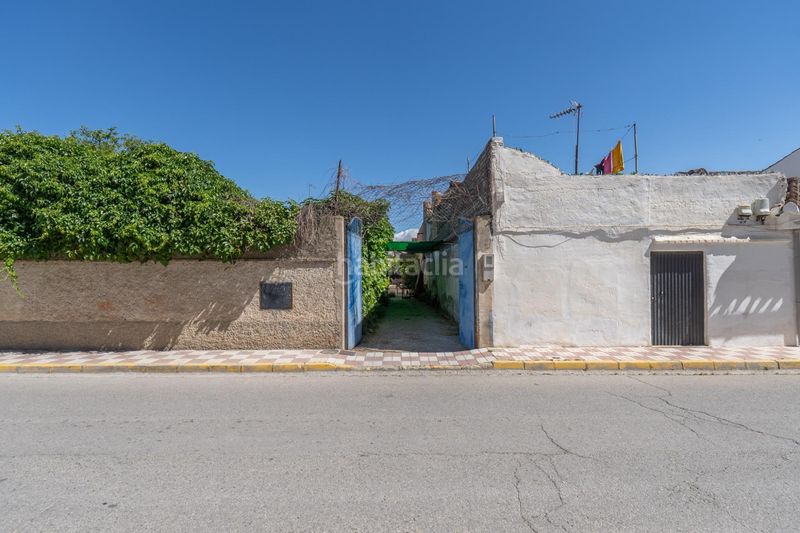 Foto 2ed12318-74d9-442c-84f6-07fe3c4289cb. Casa en calle camino de ullar 10 venta de amplia casa con terreno granada en Santa Fe
