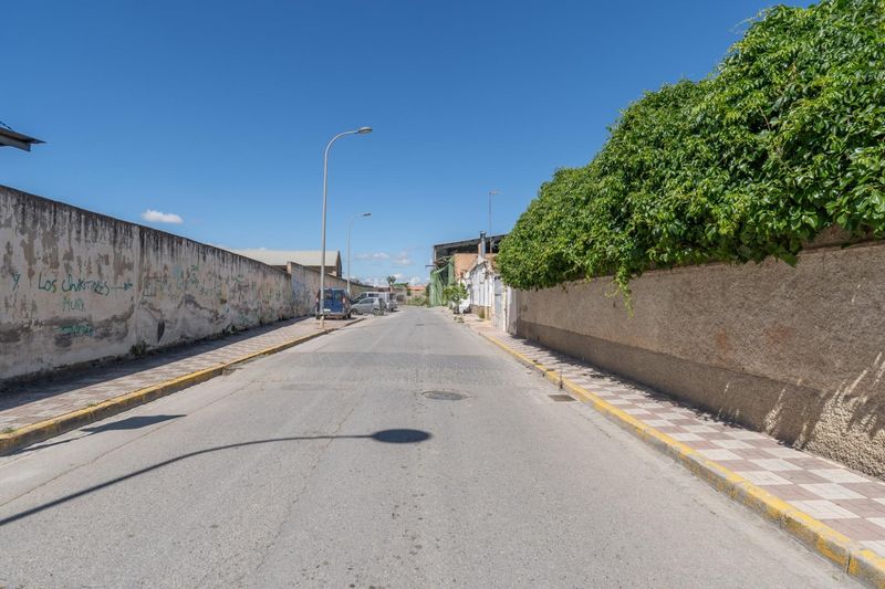 Foto a3ed5f57-69df-484c-9448-2f75005b35bb. Casa en calle camino de ullar 10 venta de amplia casa con terreno granada en Santa Fe