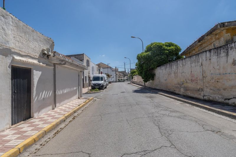 Foto abd15ca6-65de-48bf-9ede-ebfd18b93086. Casa en calle camino de ullar 10 venta de amplia casa con terreno granada en Santa Fe
