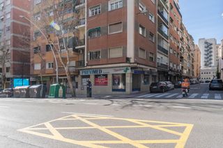 Local Comercial a Avenida del Doctor Olóriz
