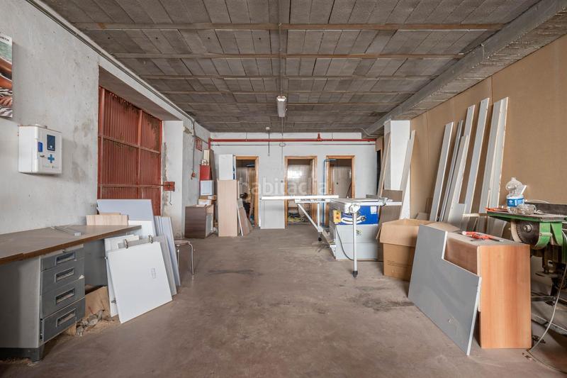 Foto 88ce8684-3401-4b72-b2b7-e77664ff29f9. Bâtiment à usage industriel dans Iznalloz