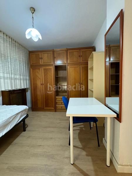 Foto 039152df-6775-4803-93ec-ffeeec643b57. Alquiler piso  espectacular en emperatiz eugenia 4 dormitorios! en Granada