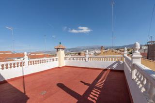 Casa a San Francisco - El Chorrillo. Casa en las gabiasgranada