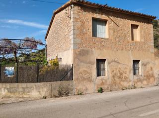 Masia a Sóller. Finca rústica de 11.000 m2 con casa de carácter mallorquín y ter