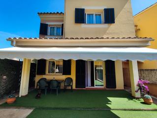 Casa aparellada  Carrer cartgraf jafuda cresques. Chalet pareado de 3 dormitorios con terraza, parking y piscina c