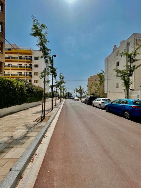 Foto fbdc37a6-f775-46ea-a33a-e58594af0dc4. Erdgeschoss mit heizung in Passeig Marítim Miami Platja