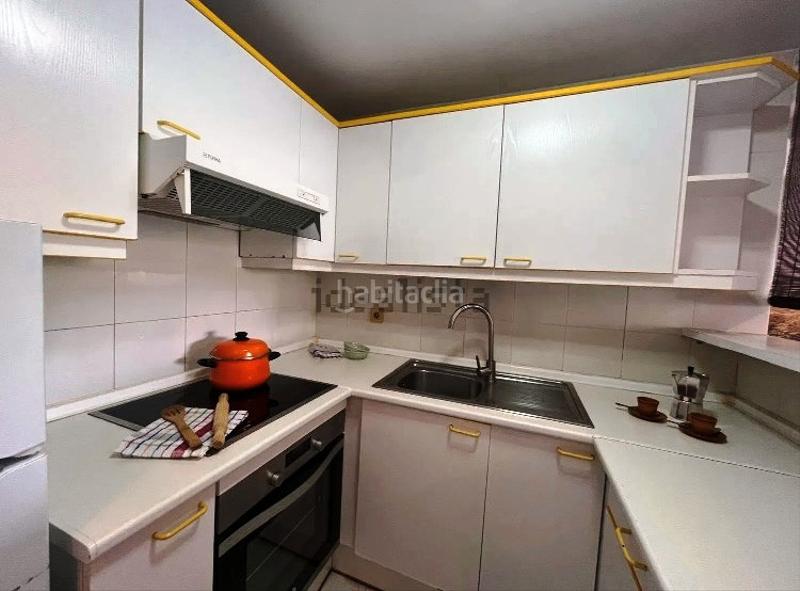 Foto 5d129bcf-c429-4544-b172-5c1991e28c57. Apartamento en carrer martín alonso pinzon 11 piso con licencia turística en Cambrils