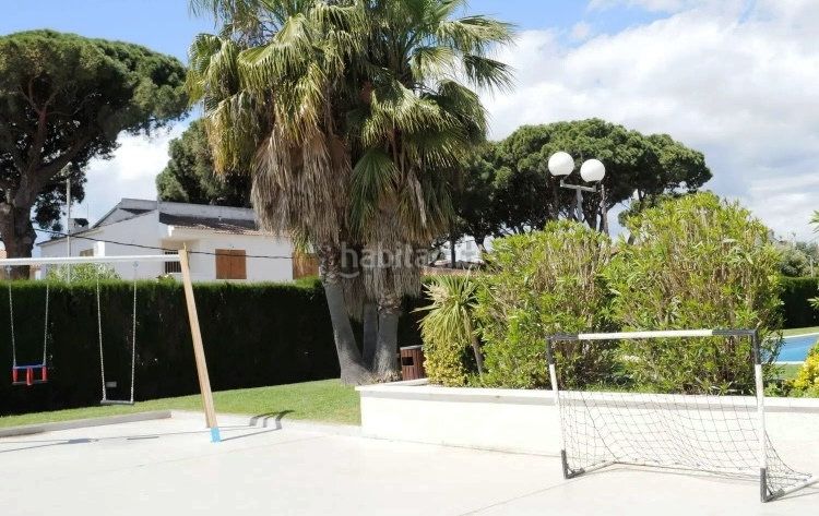 Foto 8cf8a34a-bfb3-4a05-a35d-a1e182581d49. Apartament amb piscina a Cambrils mediterrani Cambrils