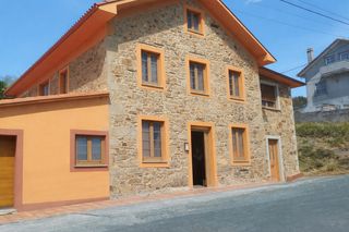 Chalet  Lugar montefaro 35. Una casa con alma… y muchas posibilidades