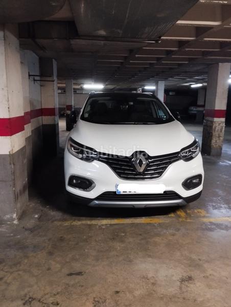 Foto 38945586-22c3-4850-9d54-9c9972a81071. Aparcament cotxe a Col·legis Nous Mollet del Vallès