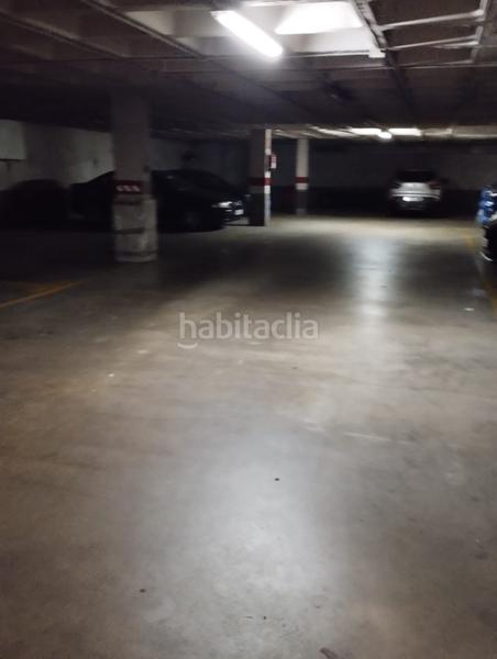 Foto 96328dd6-c5af-49e1-bdde-8c51dee774e9. Aparcament cotxe a Col·legis Nous Mollet del Vallès