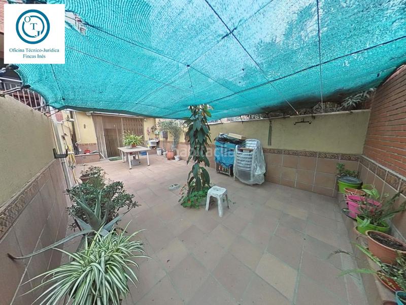 Foto 9111f5d9-bd65-4c32-814b-38f8f56cde9b. Casa amb xemeneia calefacció aparcament a Centre Mollet del Vallès